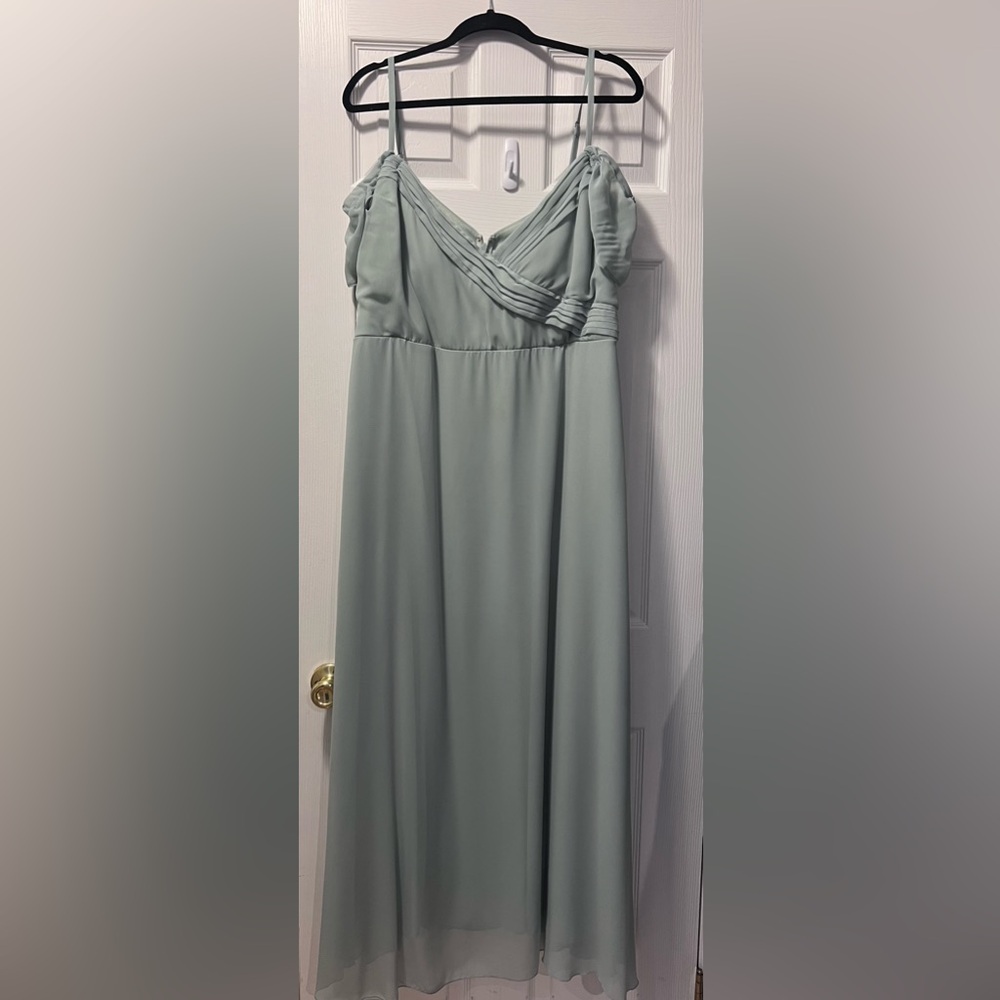 Spence Convertible Dress - Sage with Pockets - Picture 2 of 4